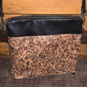 Matt & Nat cork and black crossbody purse